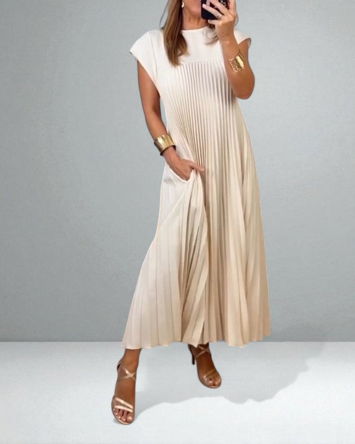 The Jolijn Pleated Dress