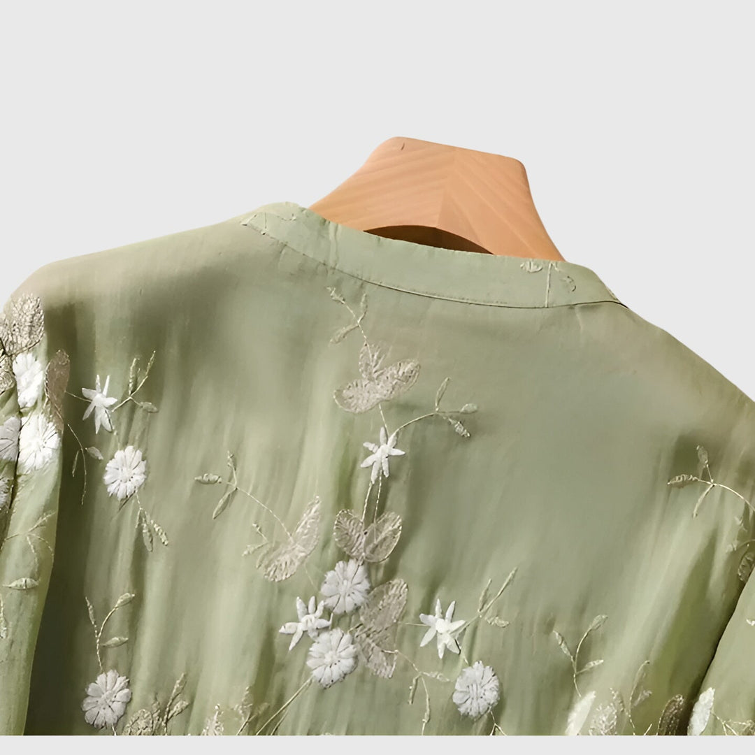 Nellie | Embroidered Flowers Top