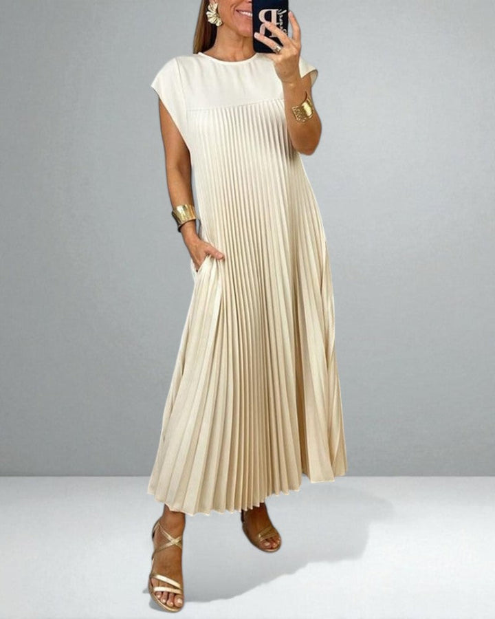 The Jolijn Pleated Dress