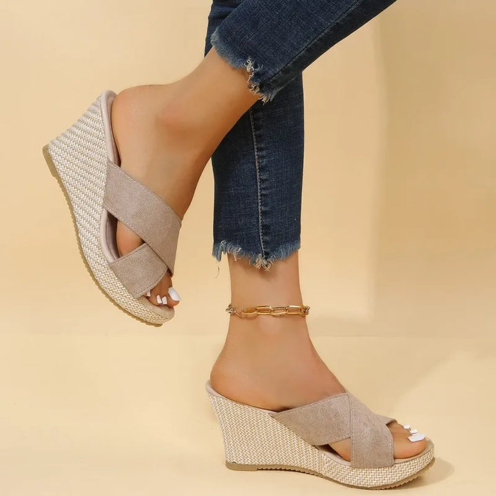 Jewel | Chic Sandals
